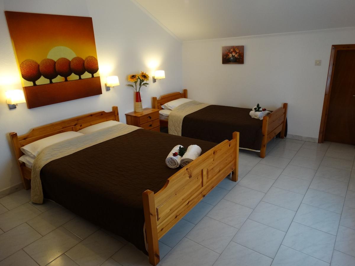 Vrasná Christakos Apartments מראה חיצוני תמונה